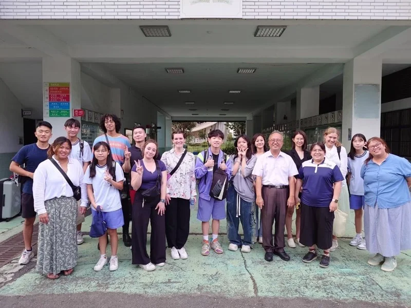 嘉義市輔仁中學文化交流 暖心觸動加拿大學生