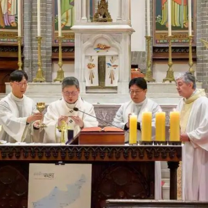 韓國教友第一千五百台彌撒盼和解團結